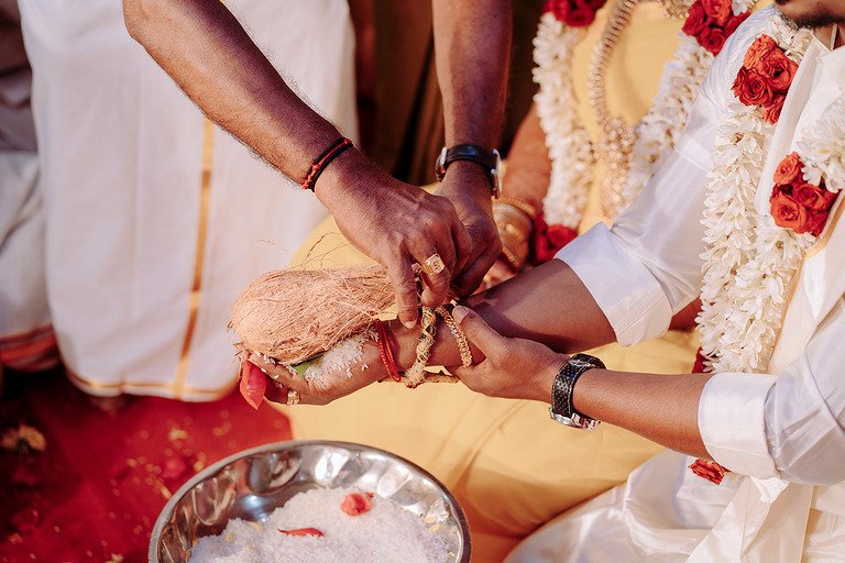 Arun & Divya — wedding photography by Tales by Team AR, Chennai