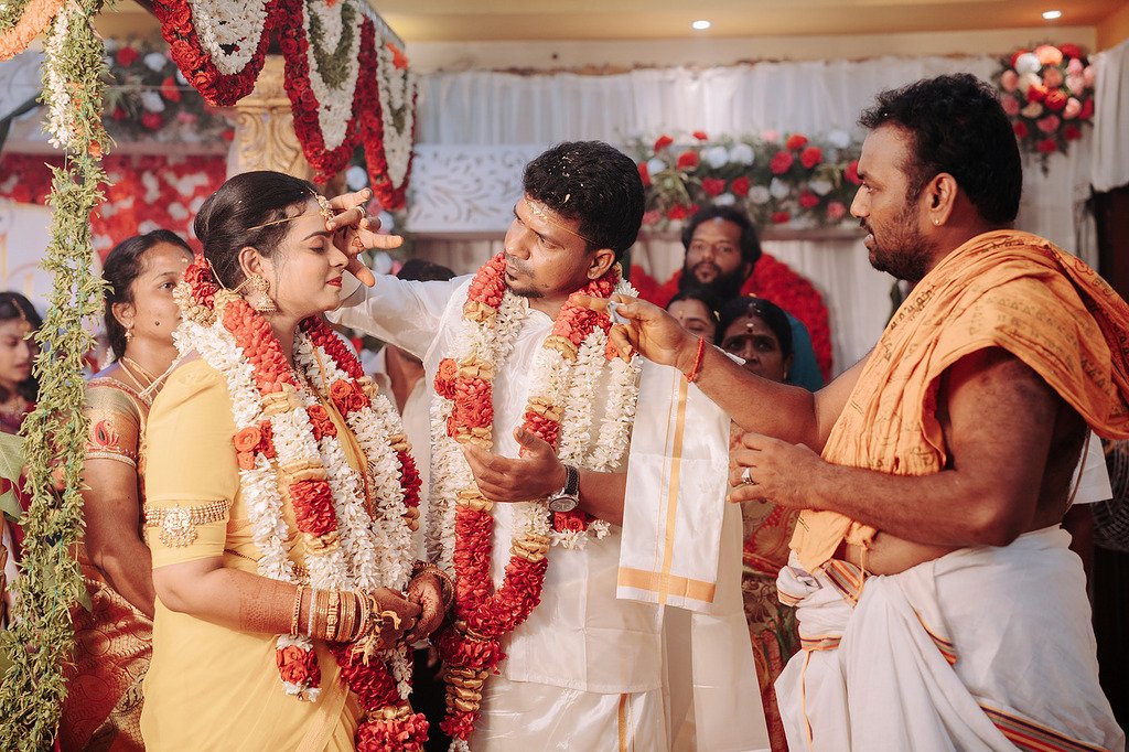 Arun & Divya — wedding photography by Tales by Team AR, Chennai