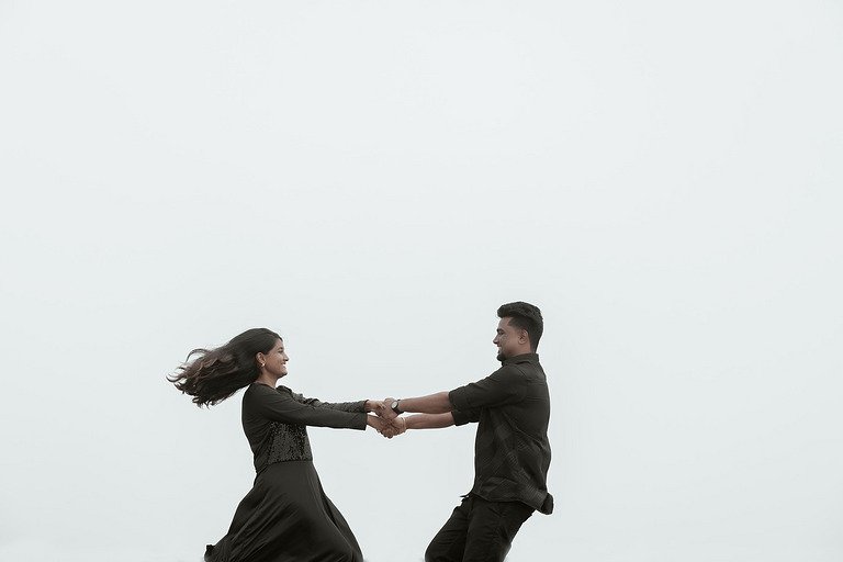 Vignesh & Sowndarya — pre-wedding photography by Tales by Team AR, Tamil Nadu
